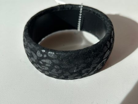 Bracelet Bangle By Clothes Mentor For Sale